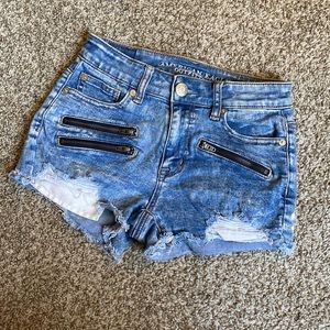 American Eagle hi-rise shortie shorts